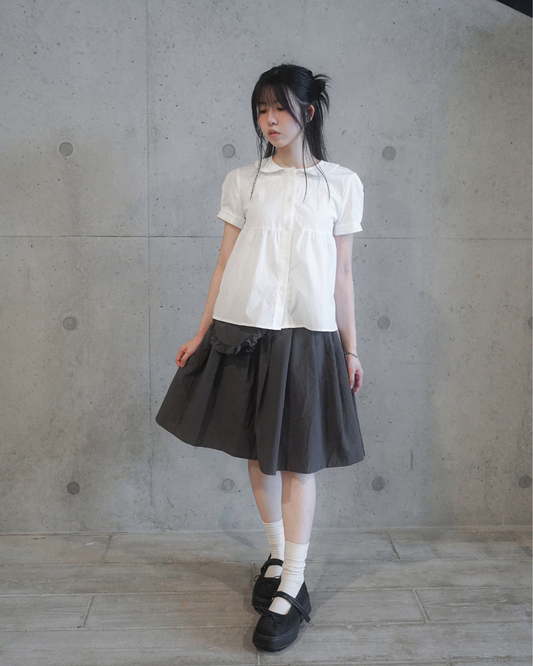 (SAMPLE SALE) Pleated Skirt with frill pouch (Charcoal)